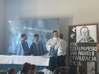 15. Apel Papieski.