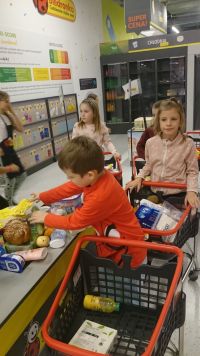 11. Dzieci w Smart Kids Planet.