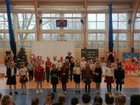 4. Klasa I śpiewa kolędę.