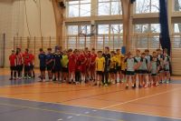 12. Zawodnicy ustawieni według drużyn