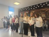 9jasełka kl-4a oraz chór kl-5