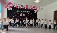 15.. Taniec dzieci w parach.